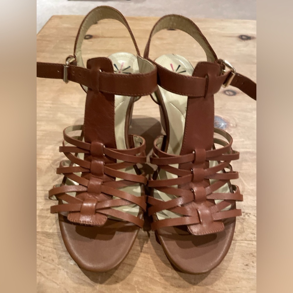 NWOTIsaac Mizrahi Live Leather Strappy Fisherman Wedge Sandals Brown 7.5